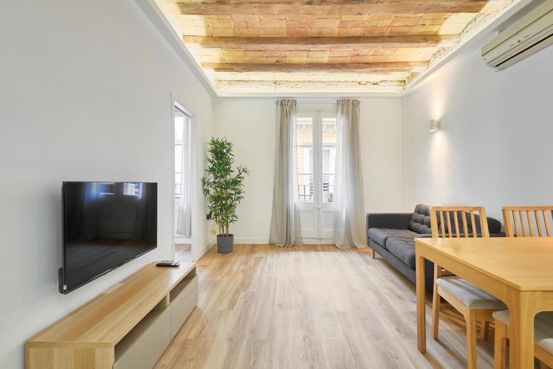 Ro Lively And Bright Next To Blai St Appartement Barcelona